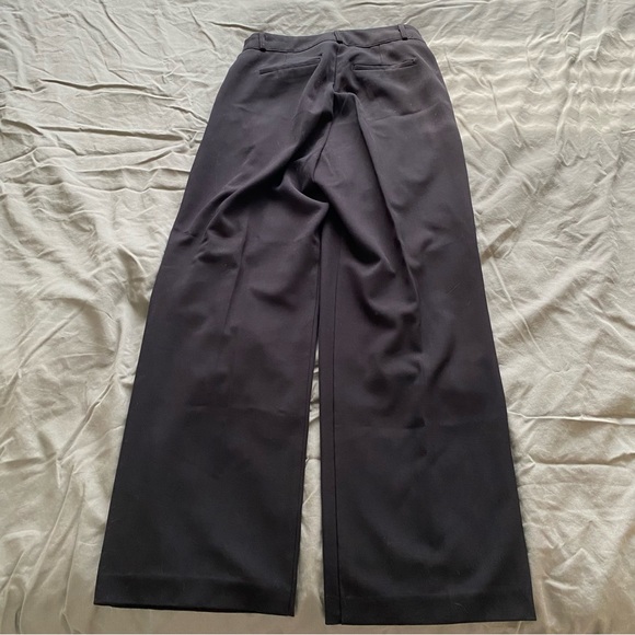Oak & Fort pleated trouser - Picture 2 of 3